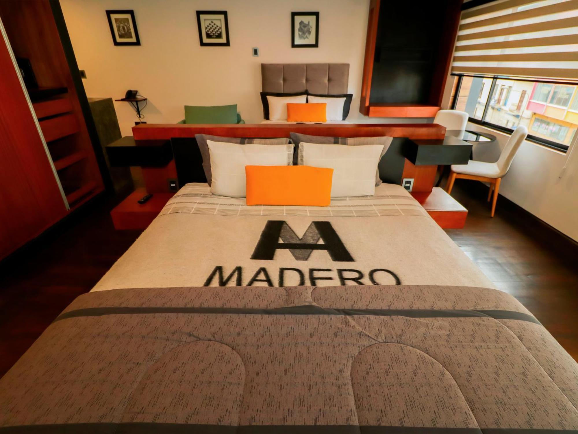 Madero Hotel & Suites La Paz Exterior foto